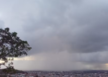 Mudança no tempo: frente fria traz pancadas de chuva para o Espírito Santo a partir desta segunda