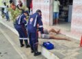 Homem é esfaqueado no Centro de Vila Pavão; suspeito é preso em flagrante