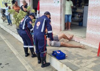 Homem é esfaqueado no Centro de Vila Pavão; suspeito é preso em flagrante