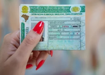 Moradores de Vila Pavão são contemplados no Programa CNH Social 2026