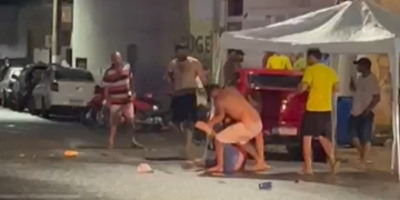 Confusão por causa de som alto termina em esfaqueamento no Centro de Vila Pavão; veja o vídeo