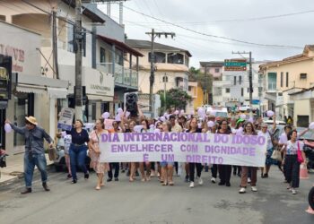 Vila Pavão celebra terceira idade com caminhada, cultura e integração