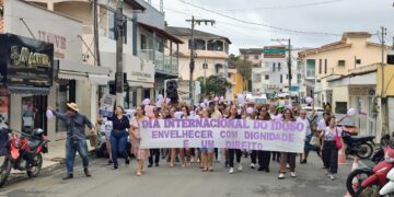 Vila Pavão celebra terceira idade com caminhada, cultura e integração